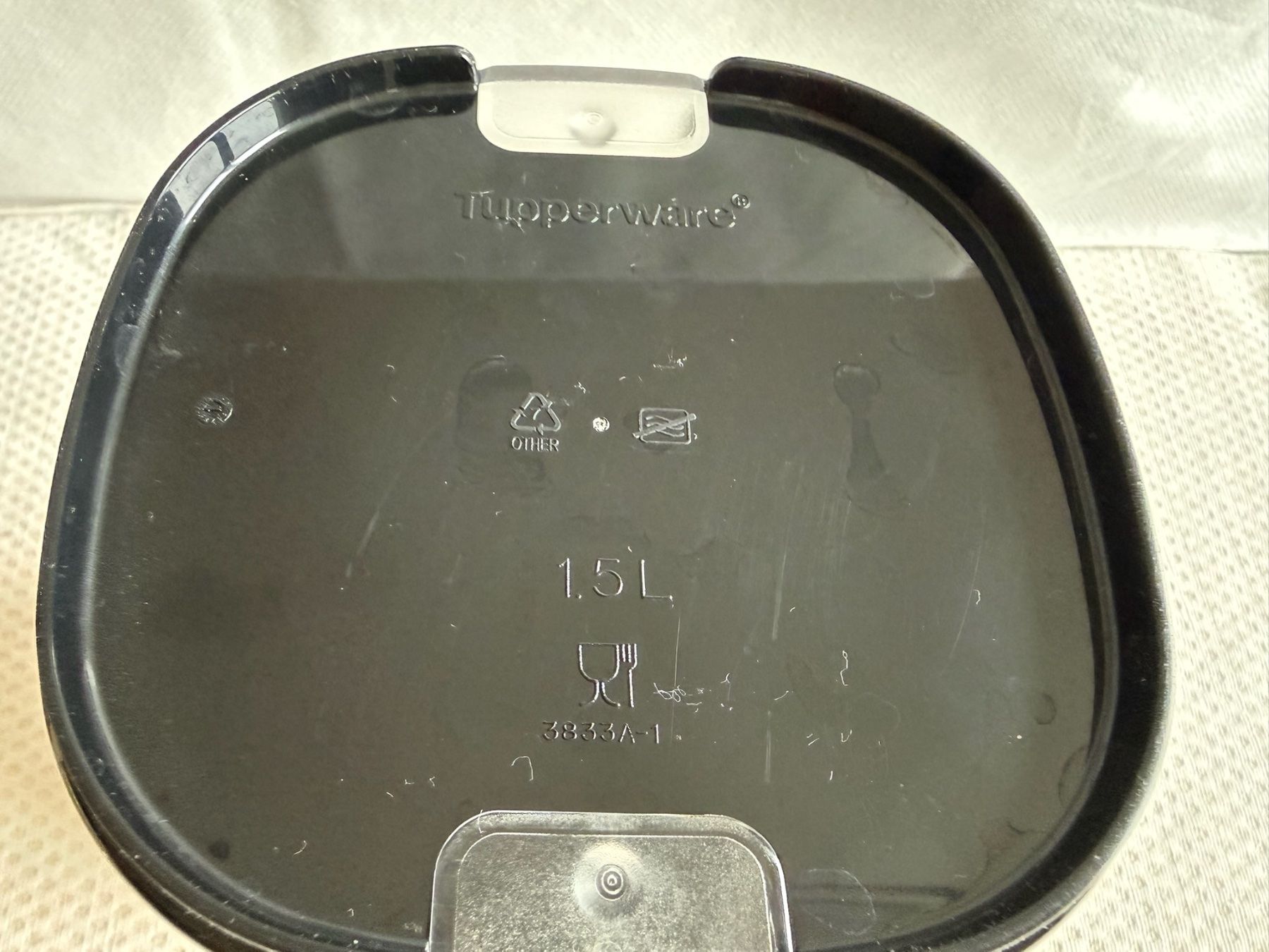 Tupperware Contenitori & Simili: Tupperware - boîte - 1,5L - noire – Usato da Sion venduto da accroshoes 2