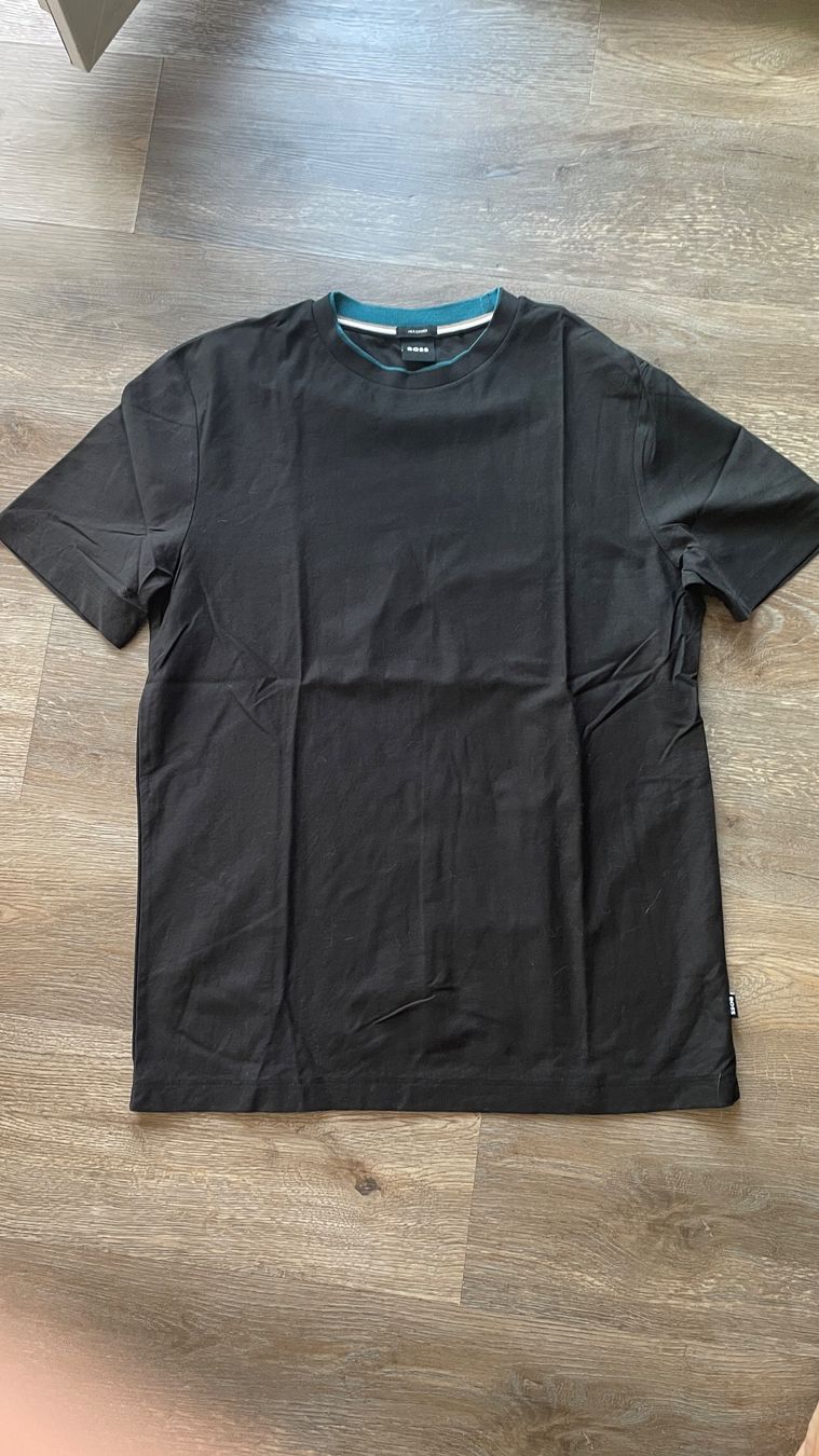 Hugo Boss T-shirts: T-Shirt Boss, schwarz, L – D'occasion à Gressy par manessi