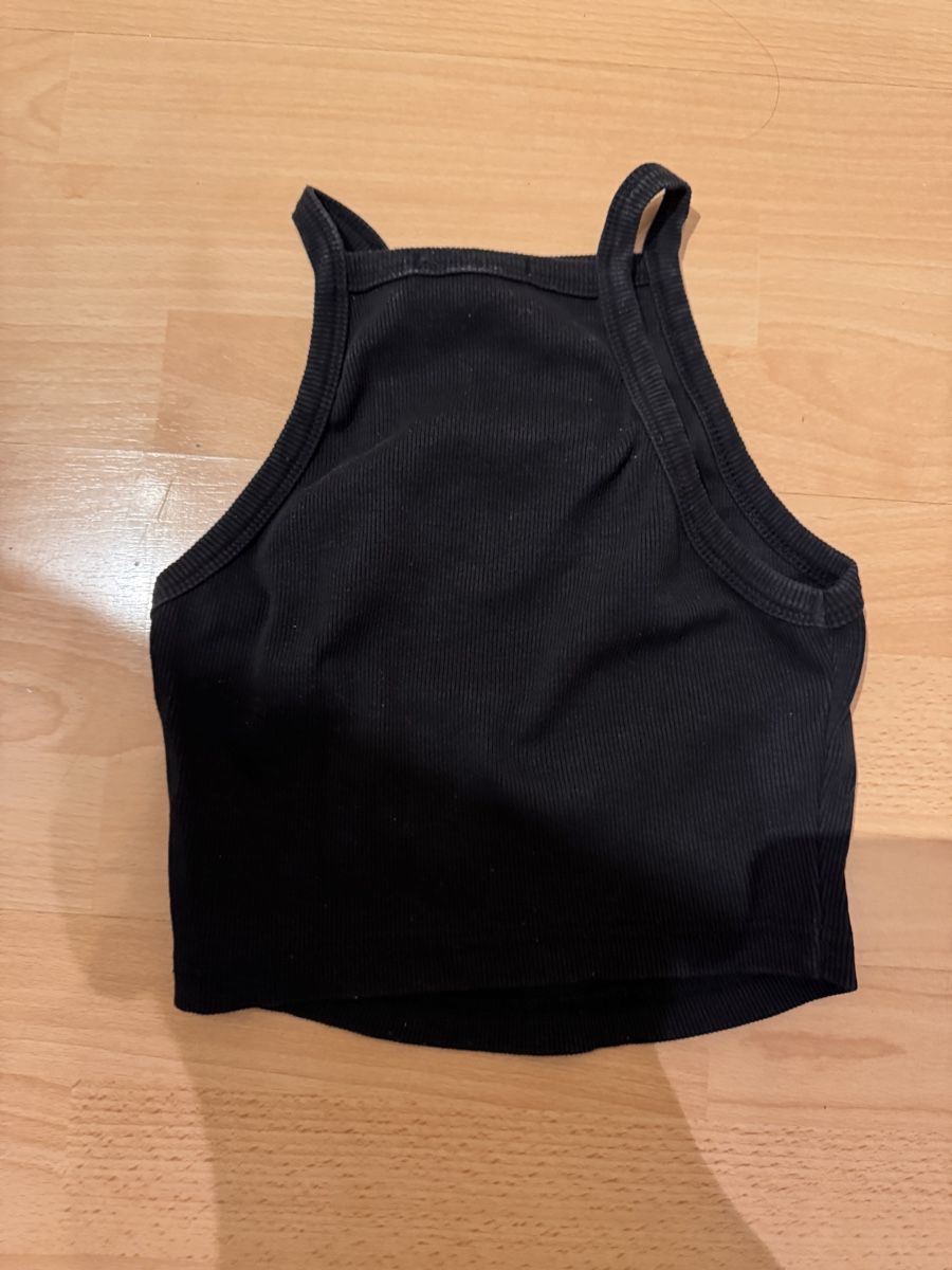 Tops: Schwarzes missguided Crop Top – D'occasion à Zürich par man_nq66 2