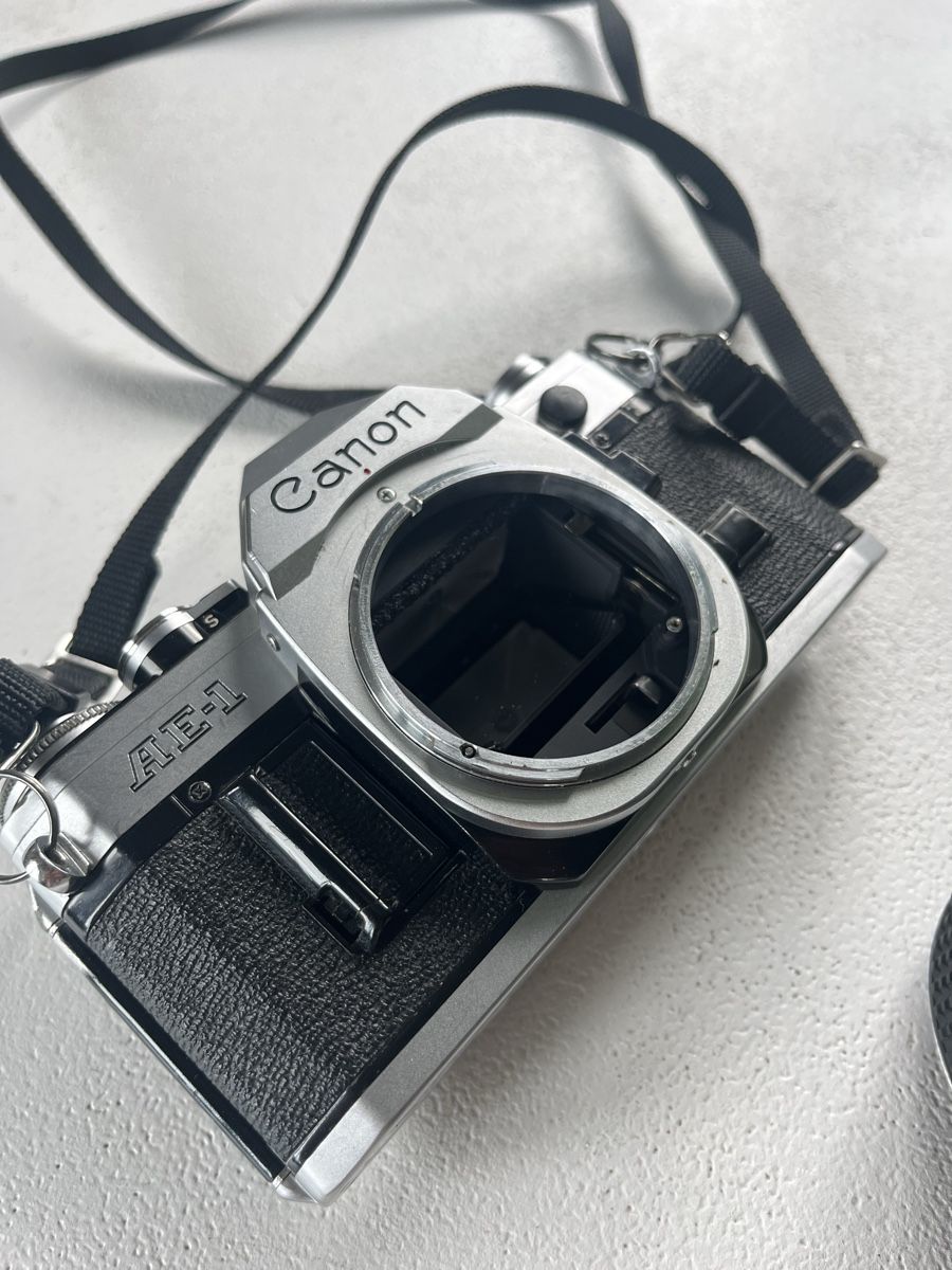 Canon Fotocamera: Canon AE1 – Usato da Stans venduto da Bridges_Vintage 3