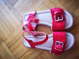 Zara sommerschuhe / Chaussures d'été sandale 31