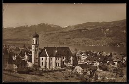 AK Sachseln, Ortsansicht mit Kirche und See