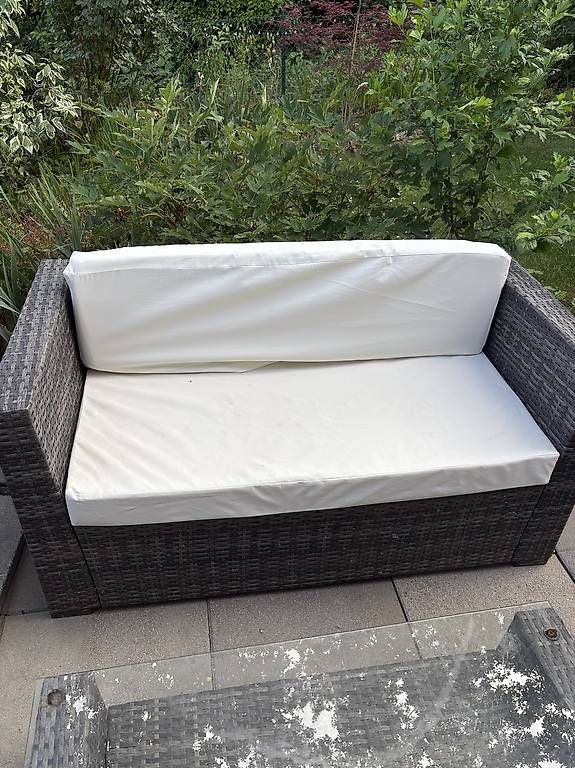 Set de table et chaises: Salon de jardin gris – D'occasion à Moudon par ch__8nhl 4