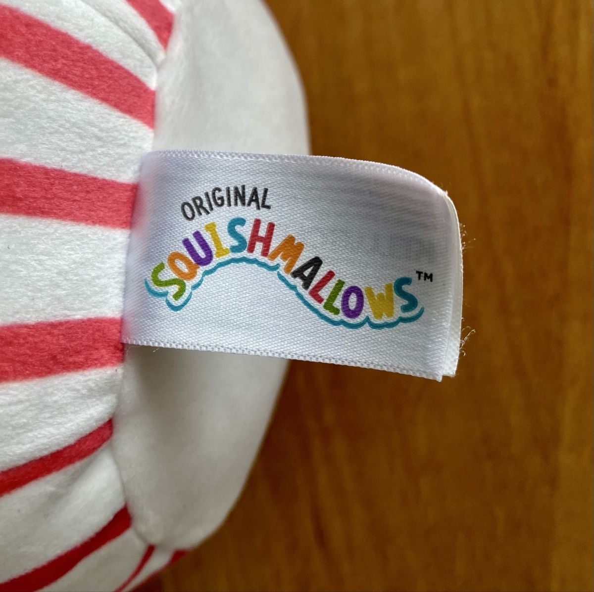 Squishmallows Giocattoli: Squishmallows Plüsch Arnel das Popcorn - 19 cm – Usato da Lausanne venduto da HomeDepose 3