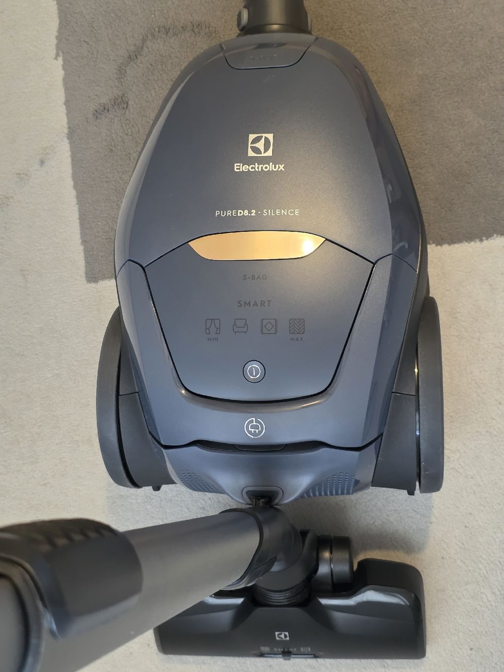 Electrolux Aspirapolveri & Accessori: Electrolux D8.2 Silence Vacuum Cleaner – Nuovo (secondo la descrizione) da dussnang venduto da sachin18 4