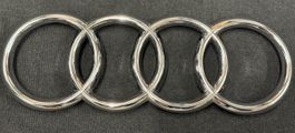 Original Audi Q5 Frontemblem