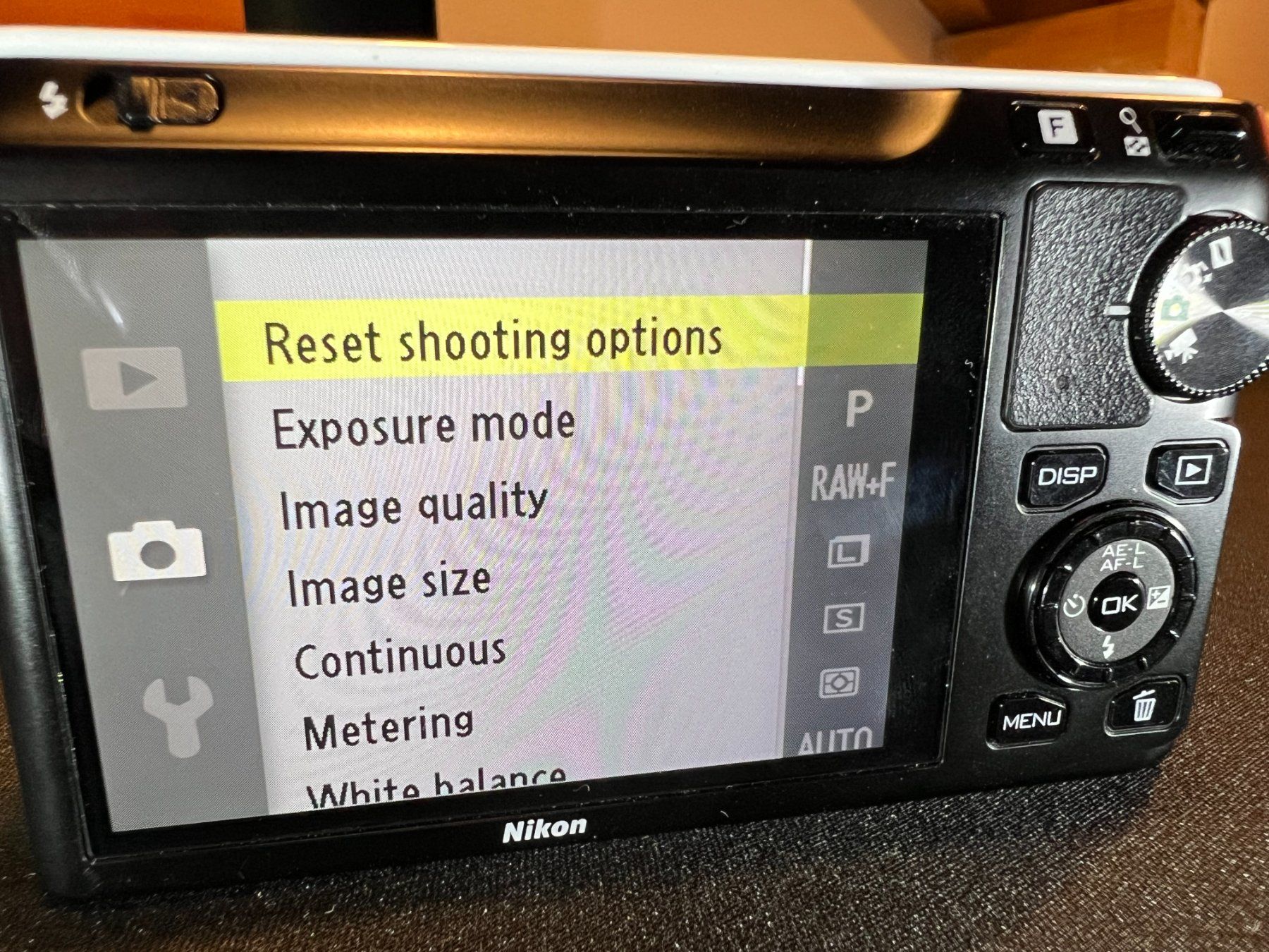 Nikon Appareil photo: Nikon 1 J1 mit Objektiv – D'occasion à Uster par Stoessda 3