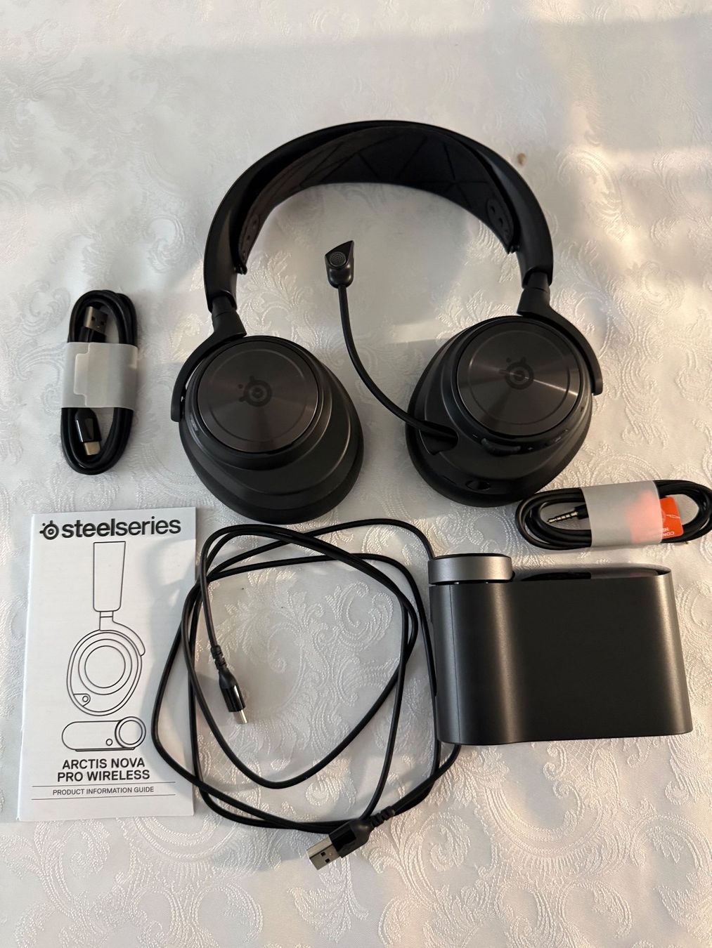 Steelseries Cuffie: STEELSERIES Arctis Nova Pro Wireless Kabellos, Schwarz – Usato da Birr venduto da bubelibu
