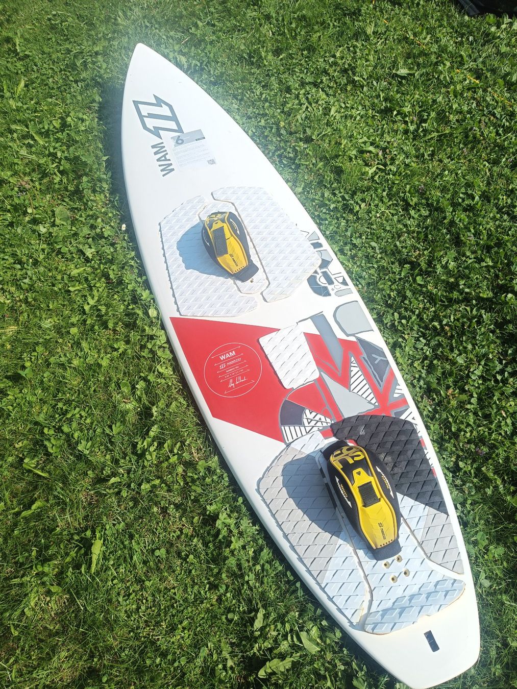 North Planches de surf: Kitesurf-Board – D'occasion à Bäretswil par Greenman