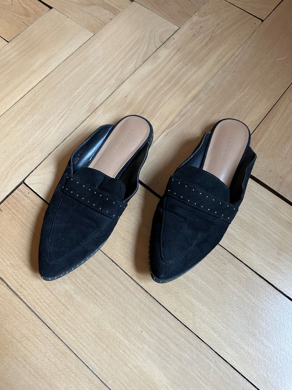 Topshop Scarpe da donna: TOPSHOP - Mules schwarz mit Nieten 39 – Usato da Zürich venduto da Diazaio