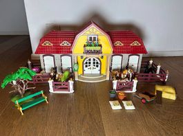 Playmobil Pferdestall mit viel Zubehör