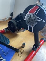 Smart Trainer (Gebraucht) mit Kassette (Neu)  und Zubehör