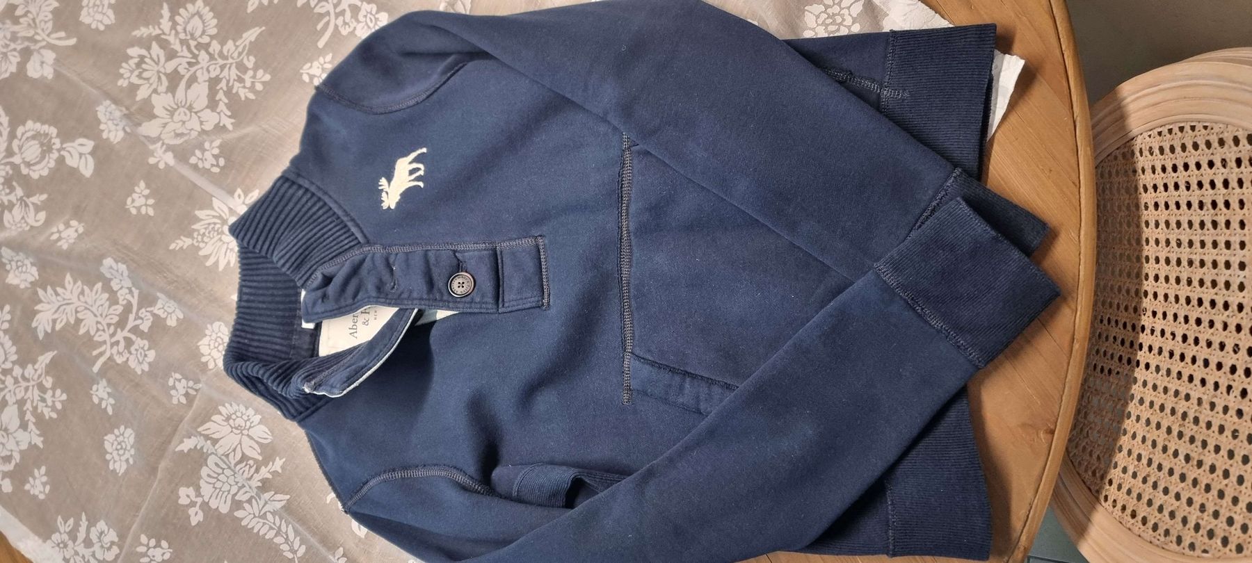 Maglioni & Felpe: A&F Pullover dunkelblau Grösse S – Usato da Dietikon venduto da CaymanoZH