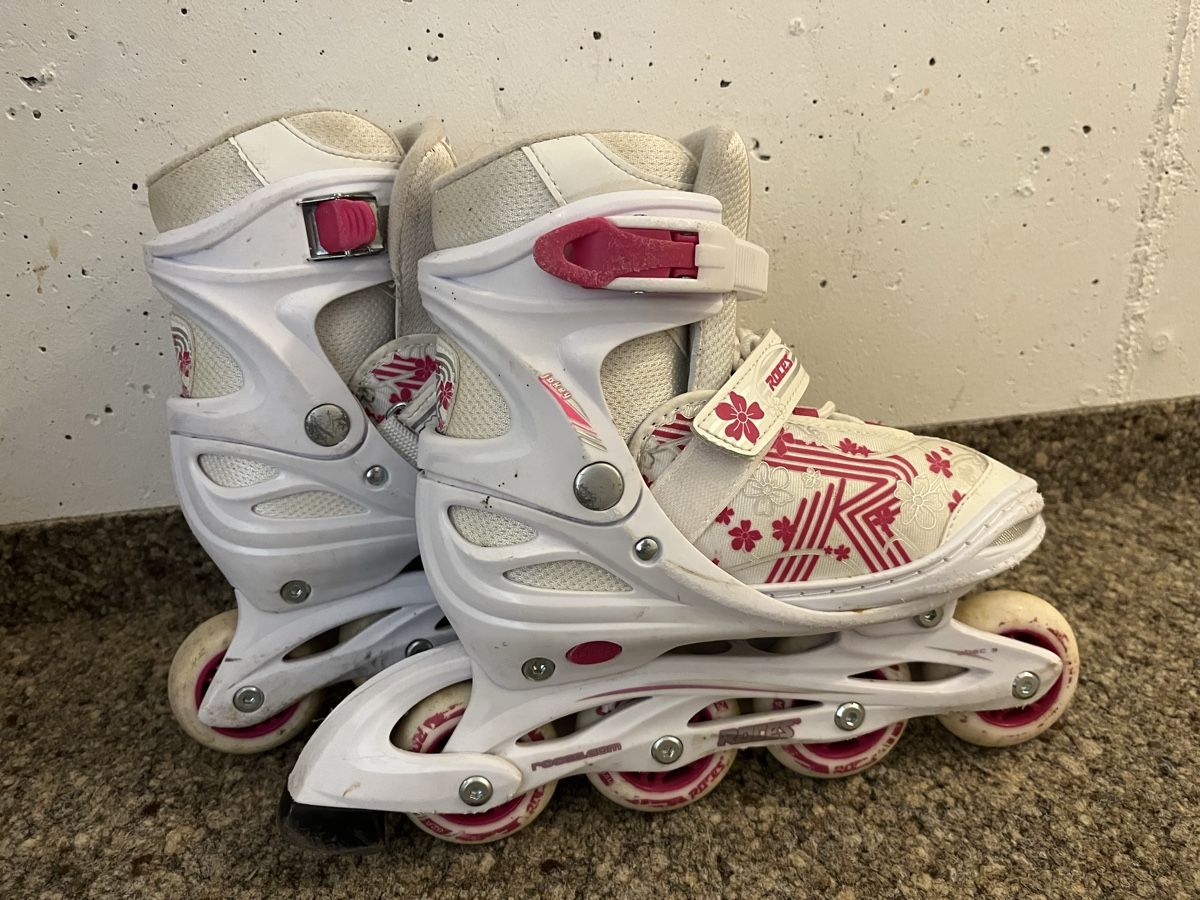 Pattini in linea & Pattini a rotelle: Inlineskates, grössenverstellbar 34-37 – Usato da Remetschwil venduto da Boerga