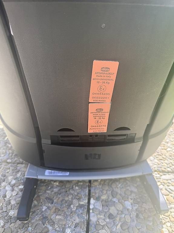 Chicco Seggiolini per auto: Chicco Kinderautositz 15-36kg – Usato da Allmendingen b. Bern venduto da Haus_am_Wald 3
