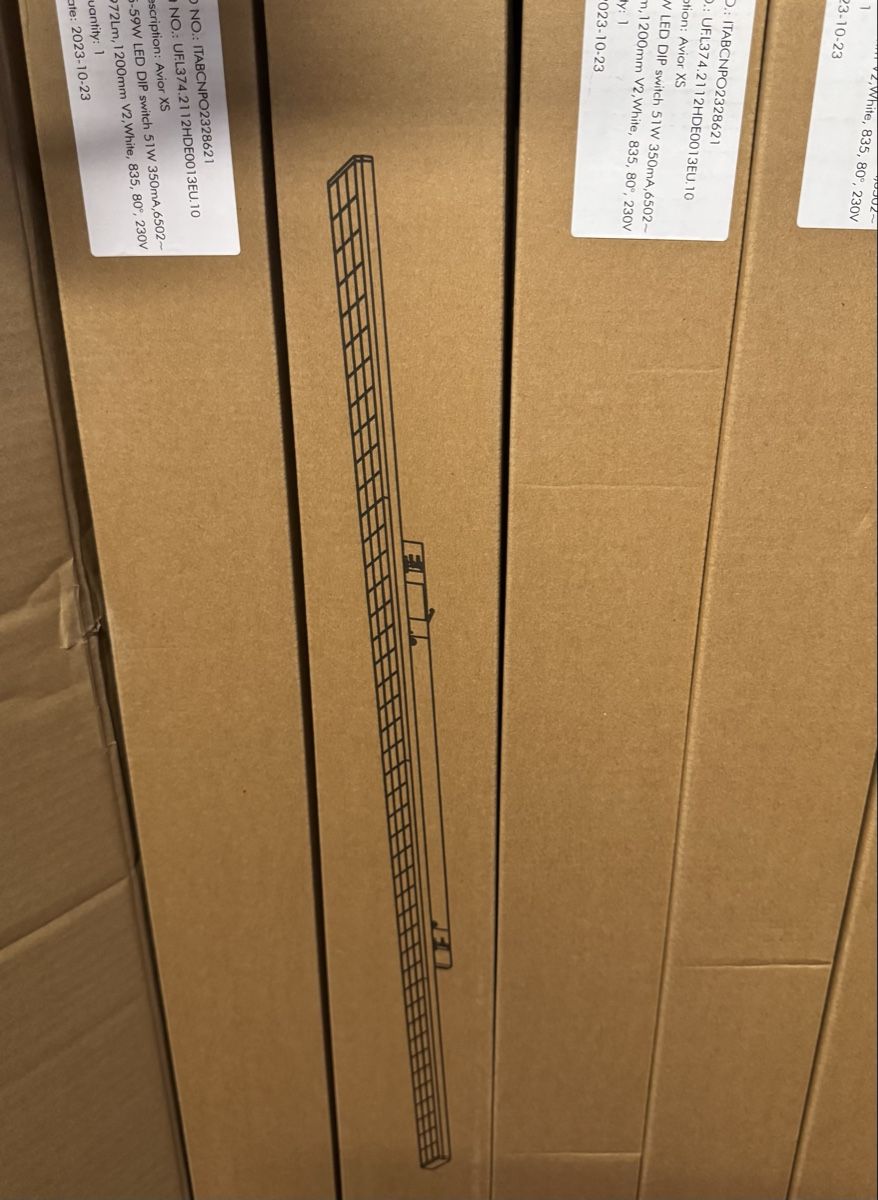 Lampadari & plafoniere: LED Linear Track Light Avior XS 1200mm neu 10 stk.  – Nuovo (secondo la descrizione) da Schlieren venduto da Freundlich02 3