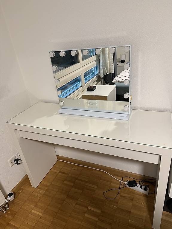 Tavoli da trucco: Malm Schminktisch und Spiegel – Usato da Lausen venduto da jas_56x2 1
