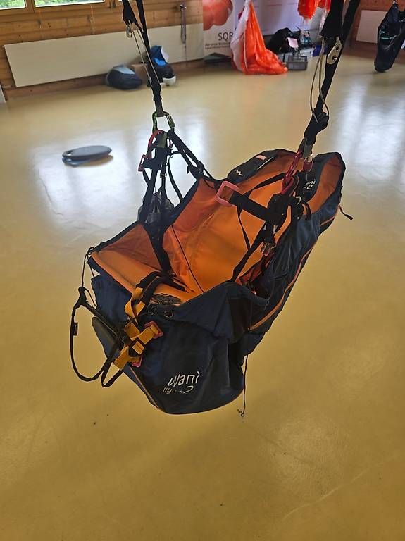 Sport dell'aria & Aquiloni: Woody Valley Wani Light 2 S – Usato da Matzendorf venduto da Flugschule-Jura