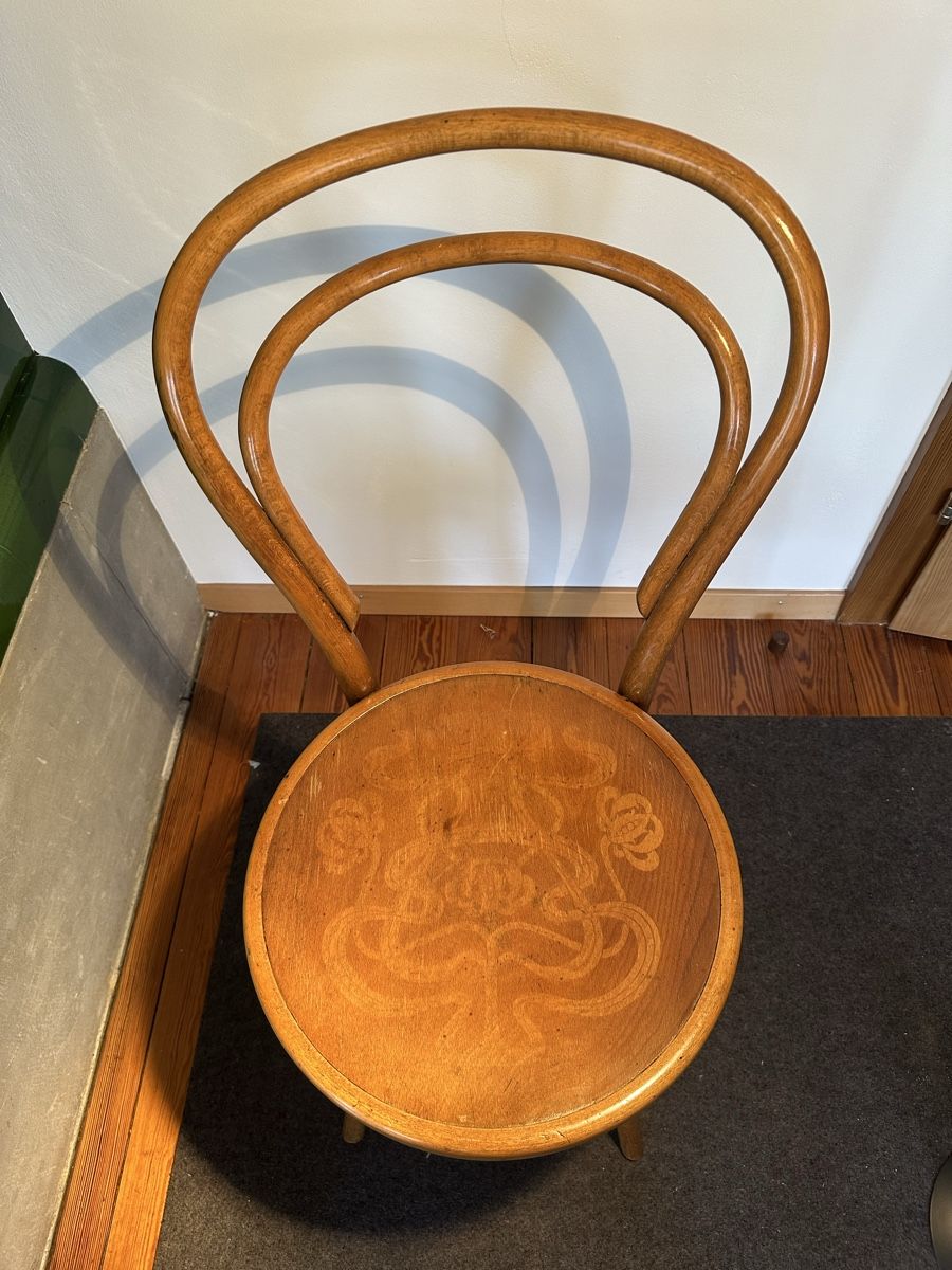 Thonet Sedie: Antike Bugholzstühle Thonet – Usato da Wiesendangen venduto da kavdivision01 1