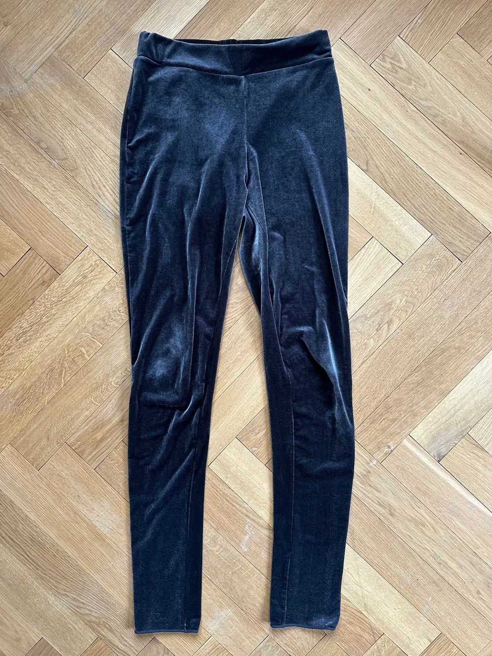 Wolford Leggings: Wolford Samt Leggings Grau 40 – Nuovo (secondo la descrizione) da Rheineck venduto da Evi170