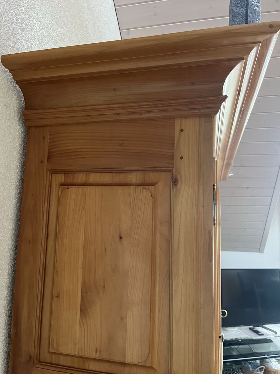 Armadi: Kirschbaumschrank 2 Türig  – Usato da Walkringen venduto da mar_l55k 1