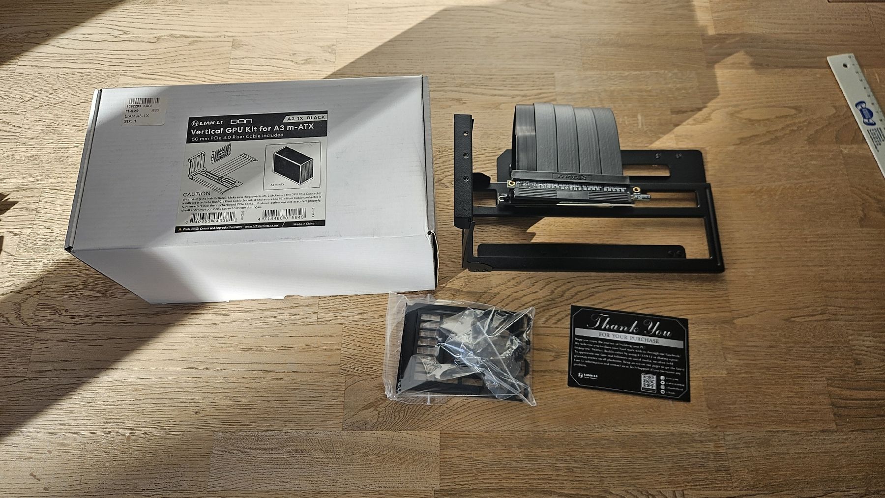 Lian Li PC: Lian Li A3-1X Vertical GPU Kit – Nuovo (secondo la descrizione) da Grenchen venduto da k4g1