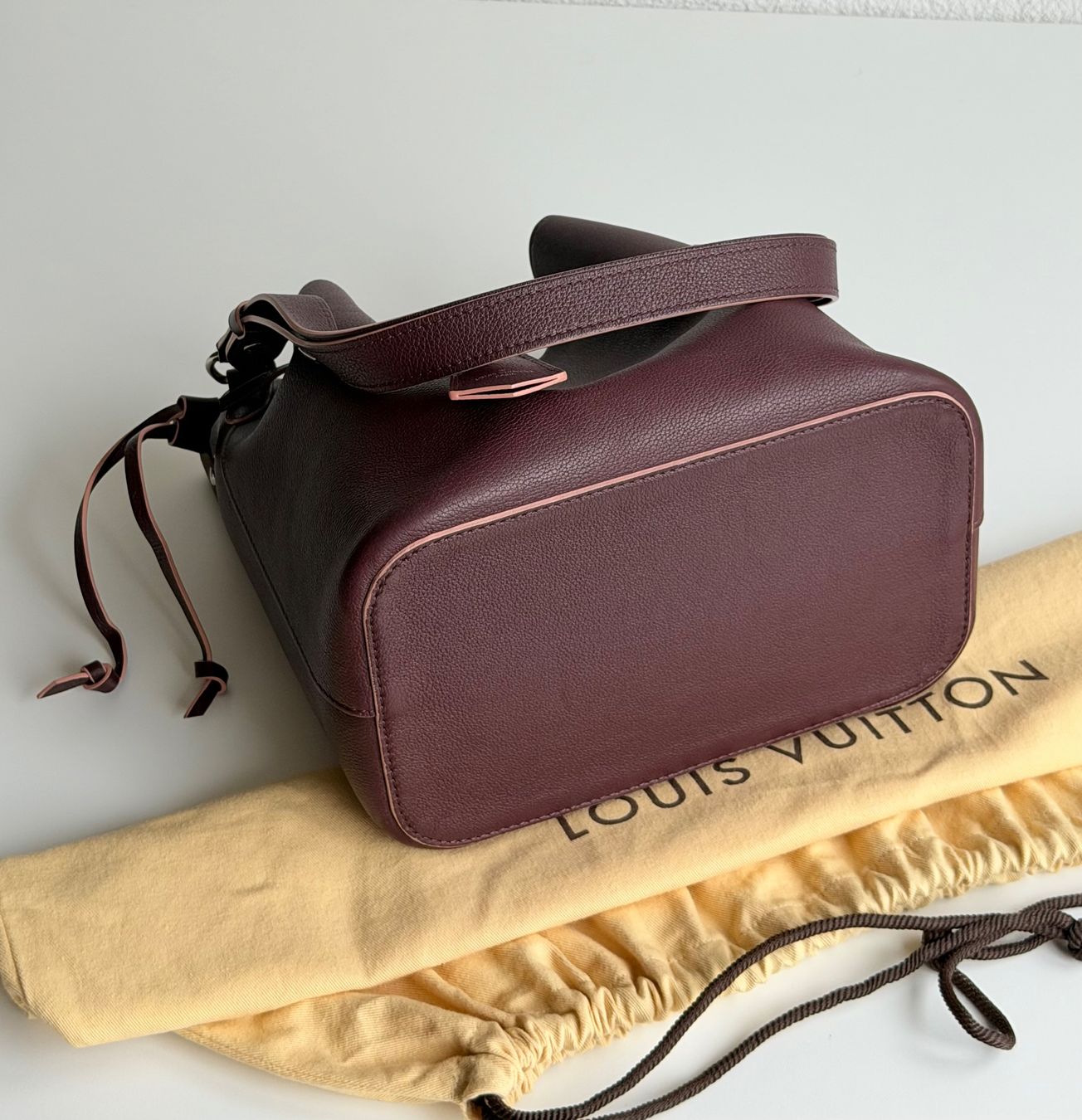 Louis Vuitton Borse da donna: Louis Vuitton Lockme Bucket – Usato da Reinach AG venduto da BisMad3 7