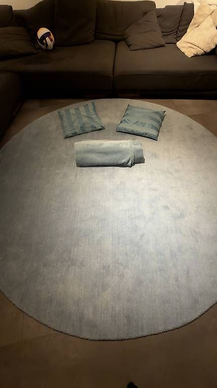 Tapis: Tappeto rotondo + 2 cuscini + coperta azzurri – D'occasion à Canobbio par nb0003 3