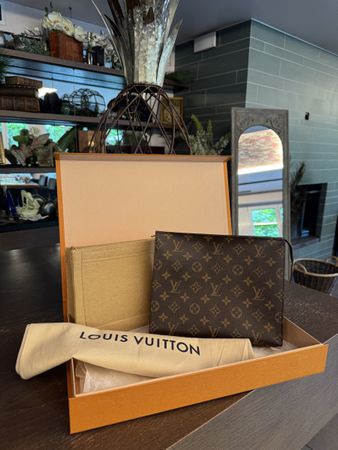 Louis Vuitton Toiletry Pouch 26 Monogram