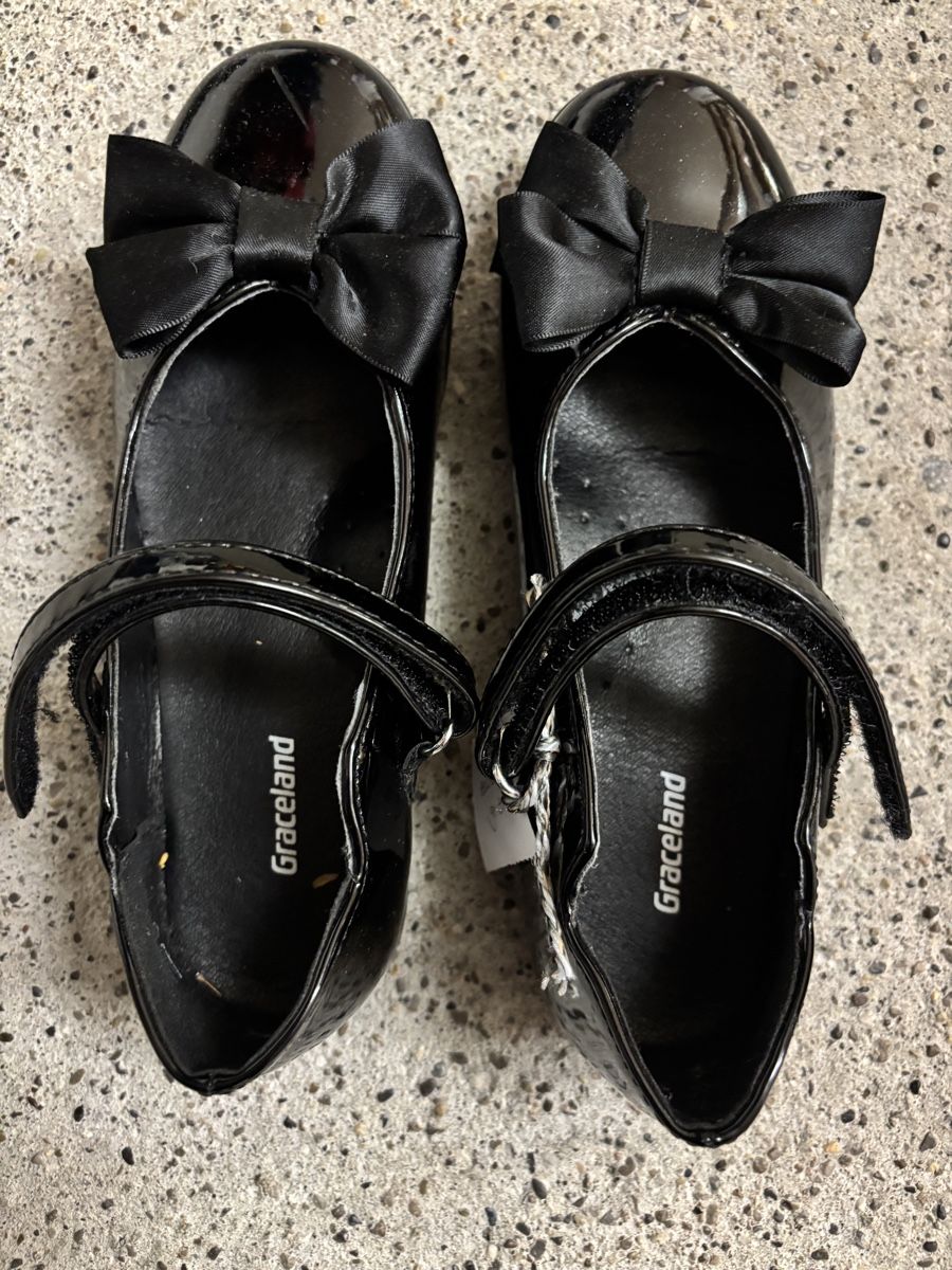 Scarpe per ragazze: Lack Ballerina, Grösse 31 – Usato da Büren an der Aare venduto da Nikito2001 2