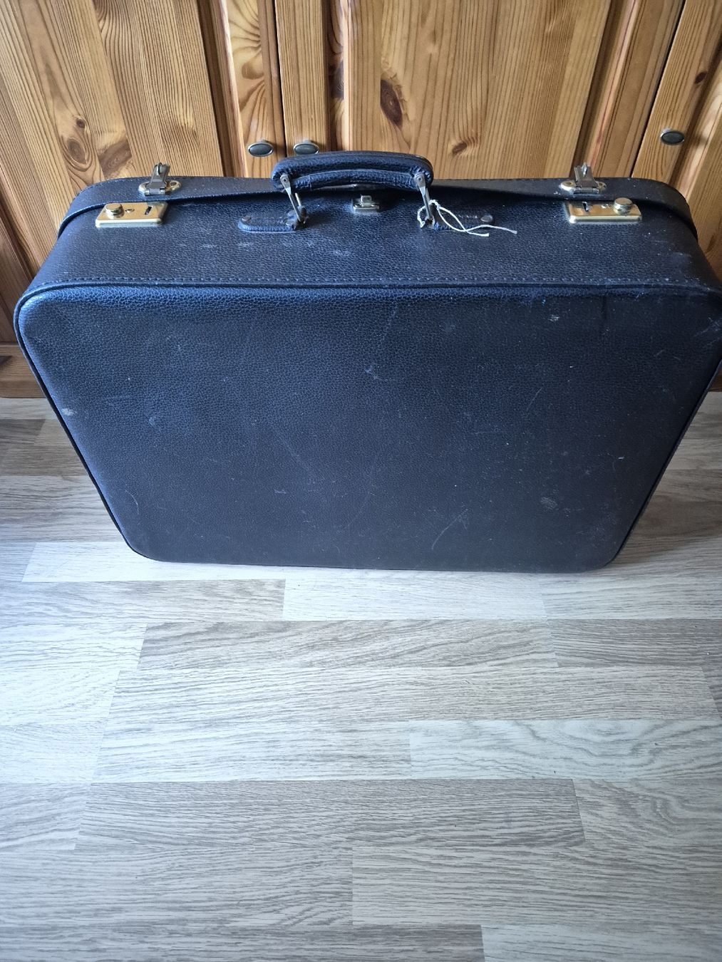 Reisekoffer: Vintage Koffer / Reisekoffer, schwarz – Gebraucht aus Langenthal von Polarisstern 2