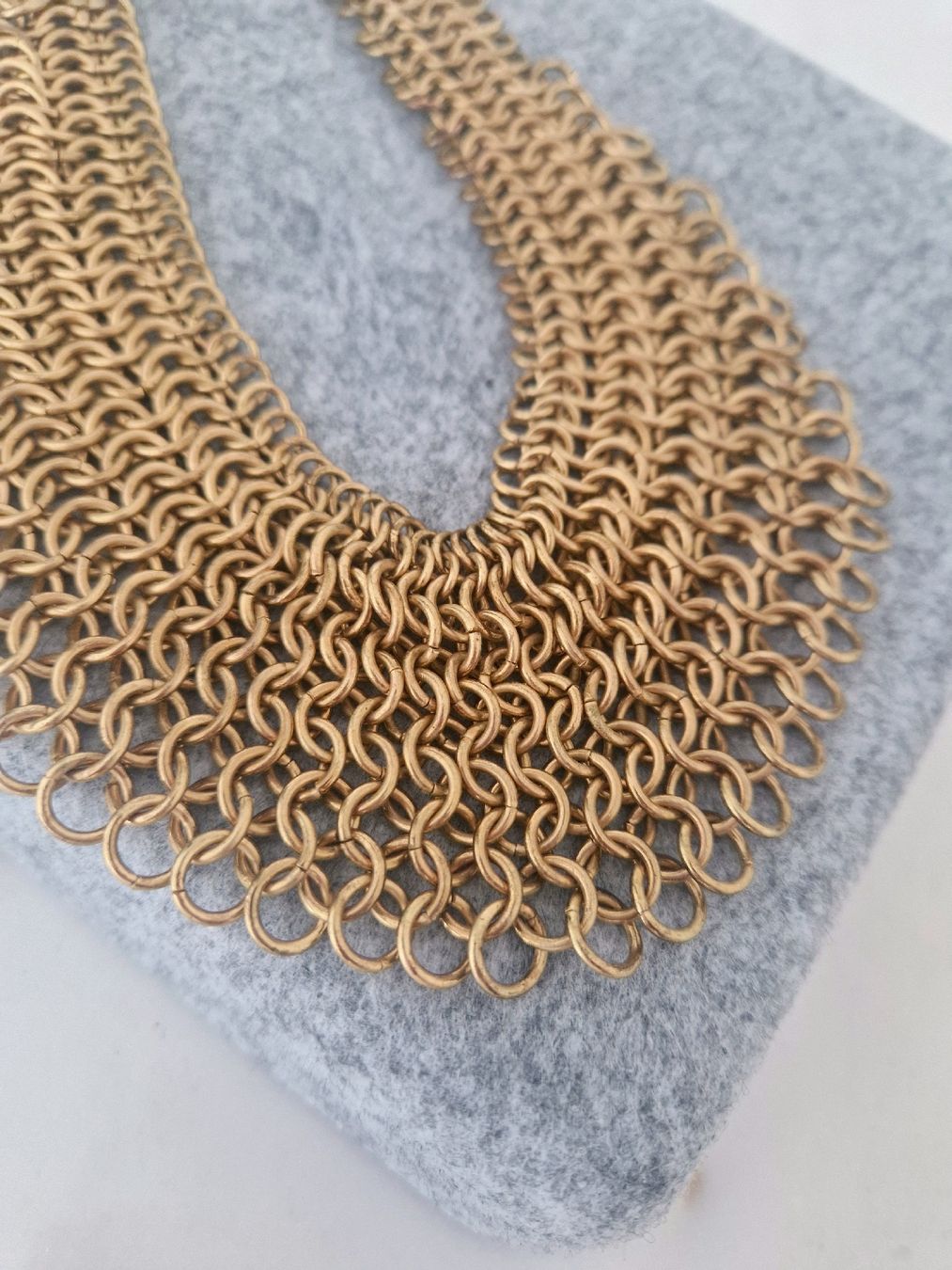 Ketten: Goldfarbene Kette – Gebraucht aus Horgen von akkohappyshopping