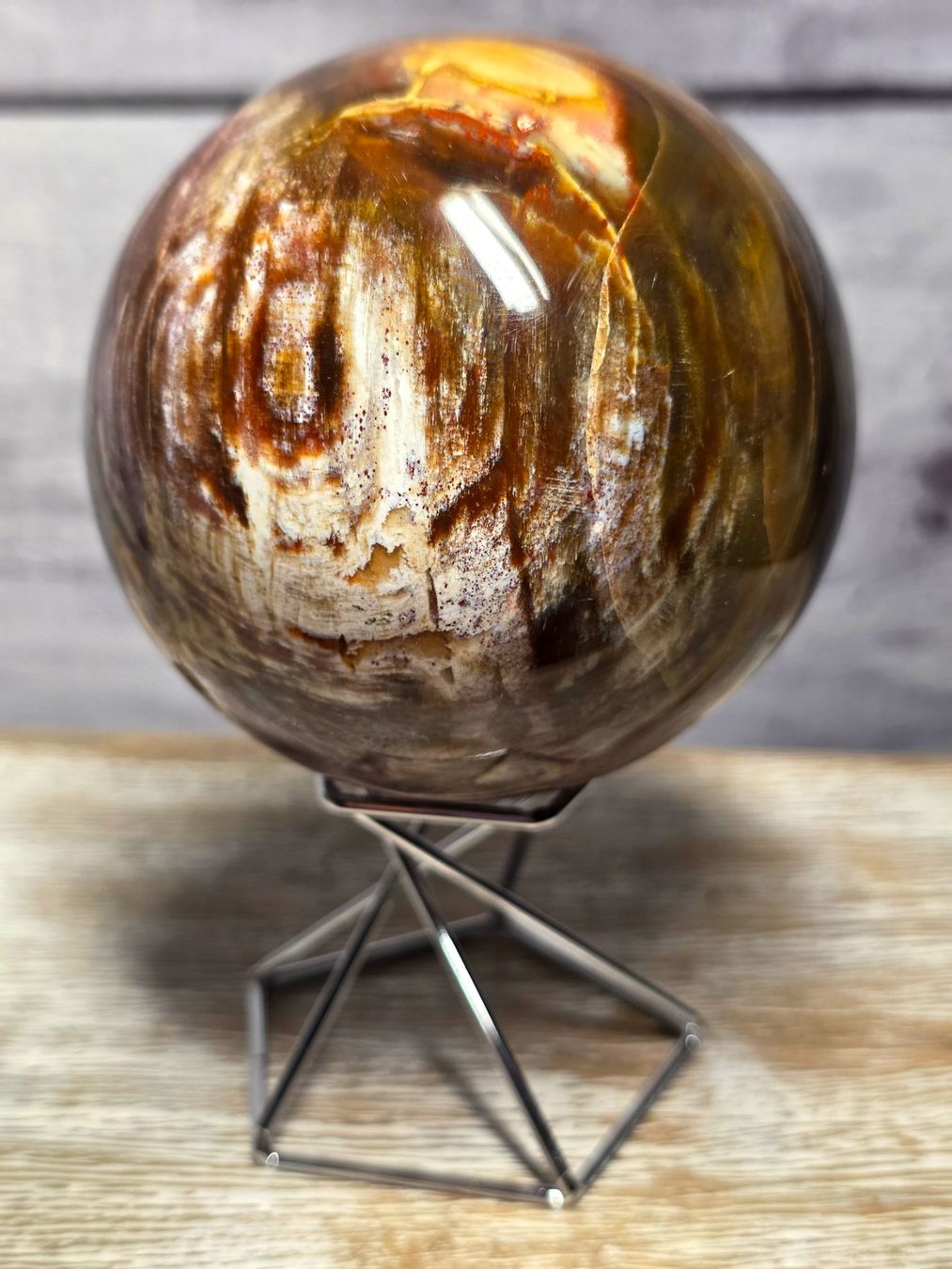Articoli in legno: Versteinerte Holzkugel B 620g – Nuovo e nell'imballaggio originale da Matzingen venduto da Shay_Crystalz 1