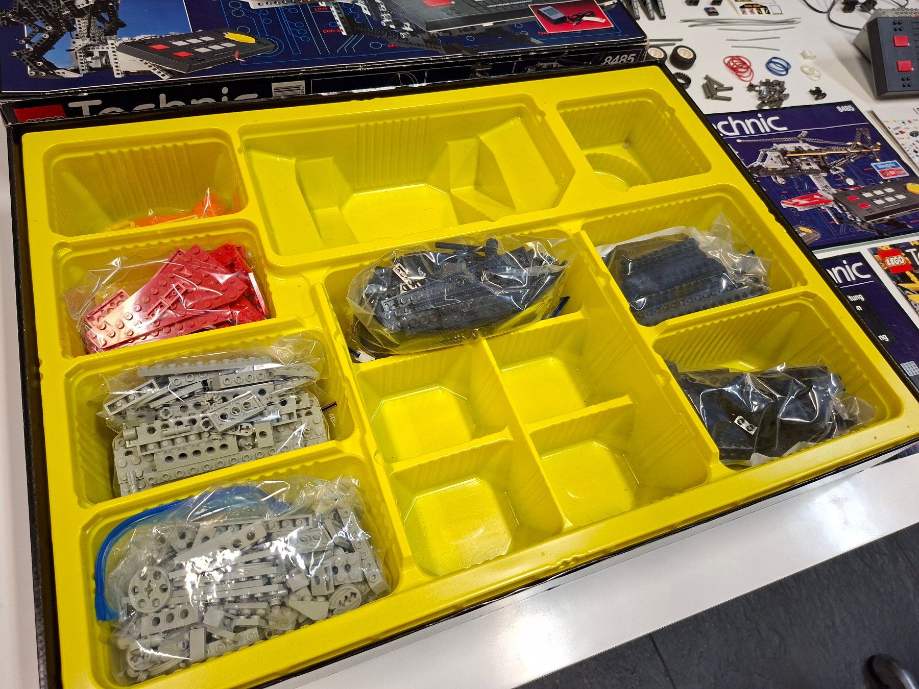 Lego Spielzeuge: Lego 8485 Technic Control Centre II OVP – Gebraucht aus Sils im Domleschg von AMAG_AUDI_ZH 2