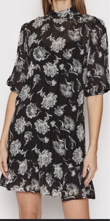 Kooples Vestiti: Robe noire à fleurs blanches THE KOOPLES NEW – Nuovo e nell'imballaggio originale da Vuadens venduto da Nina11