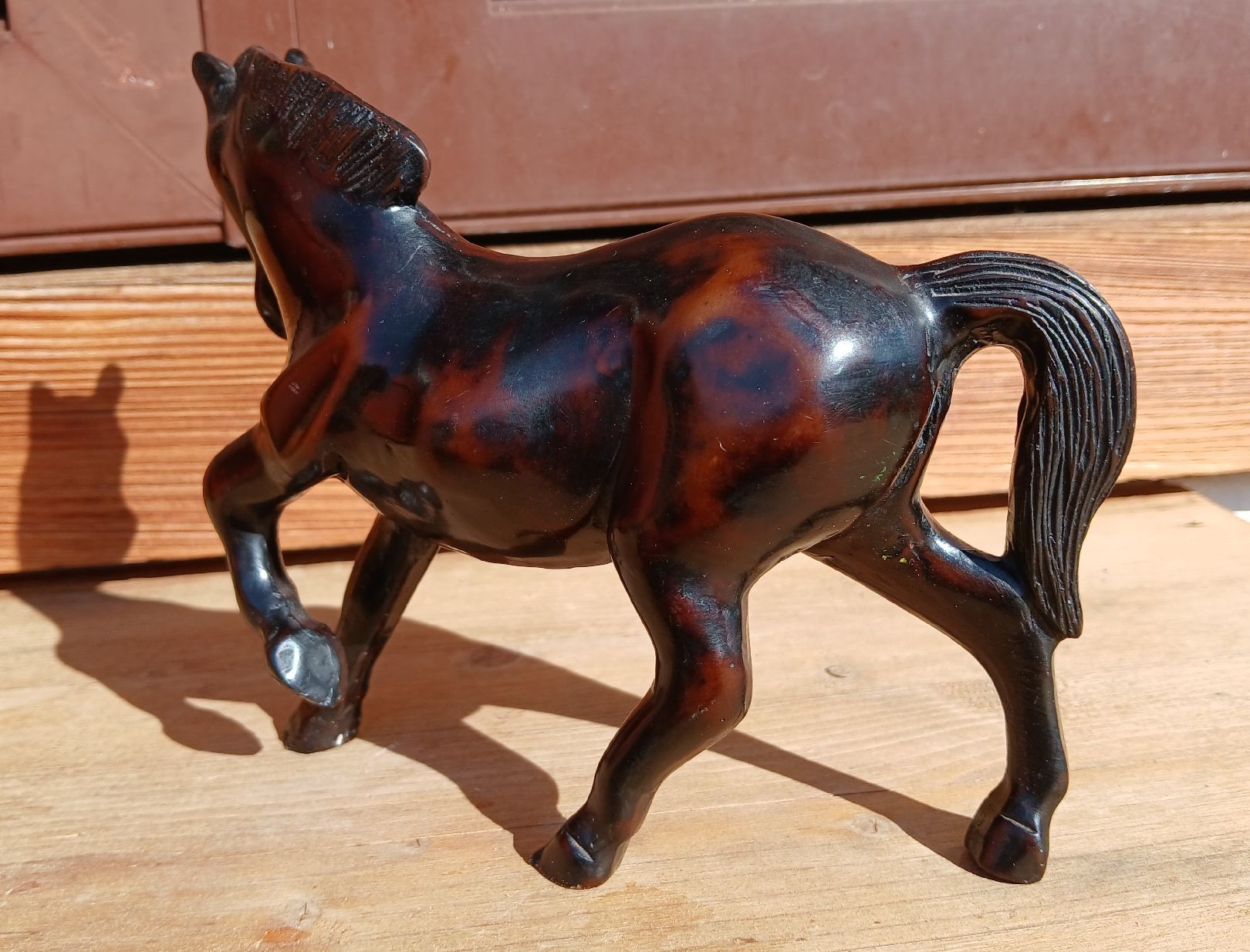 Statuette: Belle statuette de cheval en résine – Usato da Sciernes-d'Albeuve venduto da Dojo004 2