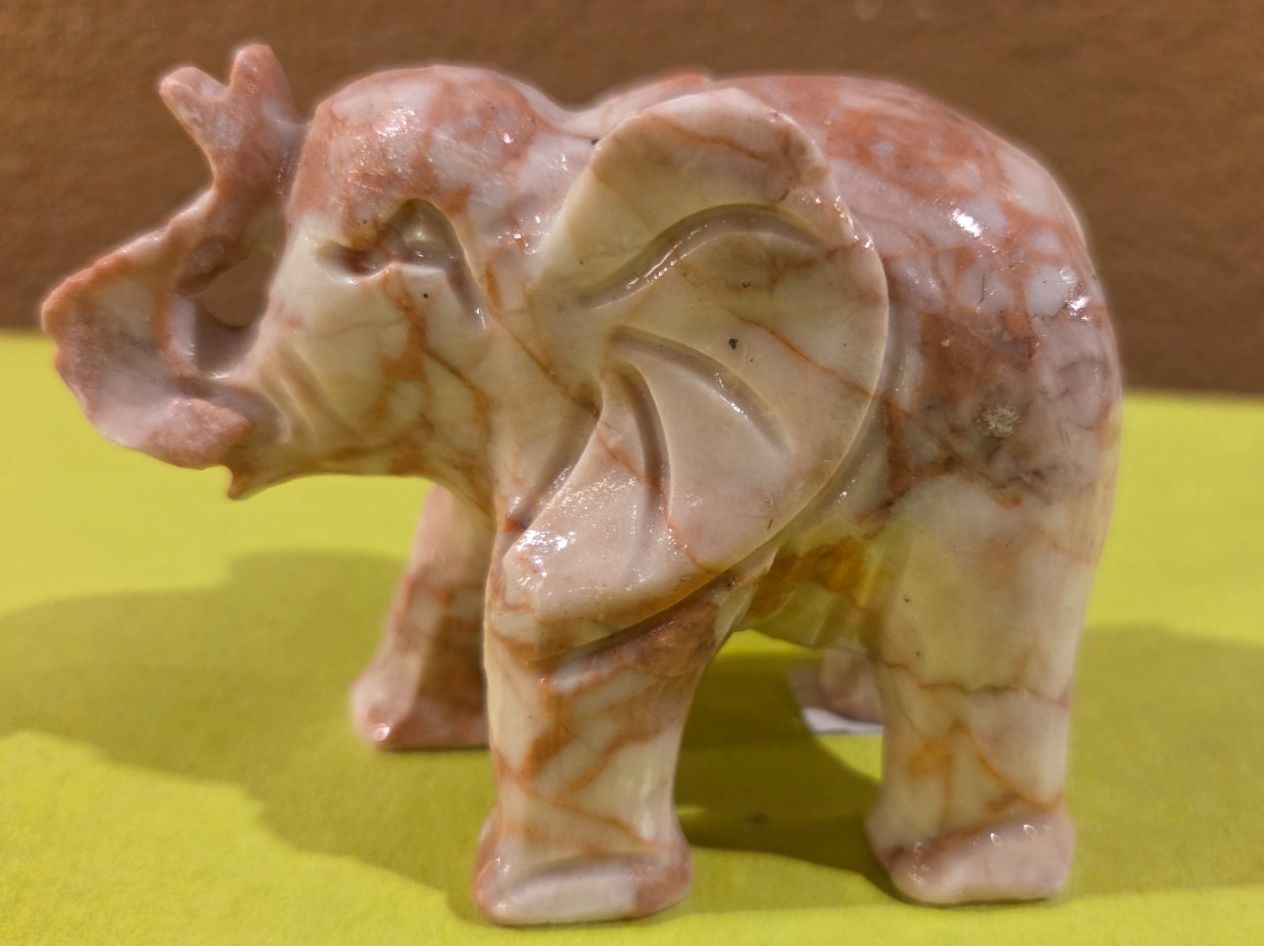 Sculture & Statue: Elefant aus Marmor 7cm – Nuovo (secondo la descrizione) da Roggliswil venduto da Mabelco 1