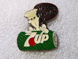 Ansteckpin 56: 7 up