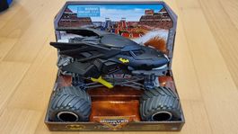 Monster Jam Batman Batmobil Monster Truck 1:24