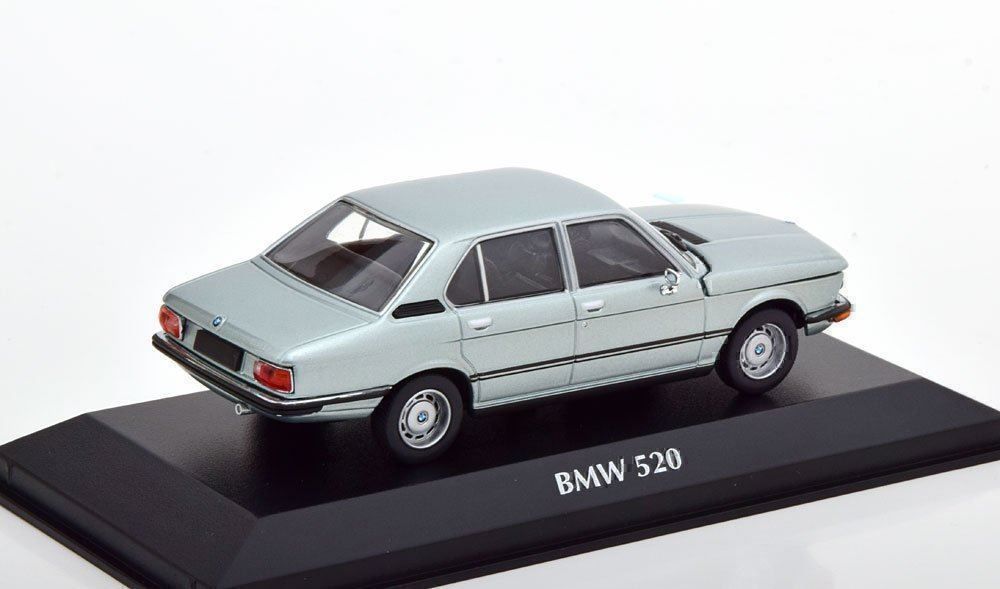 BMW Modellini d'auto: BMW 520 E12 Phase I 1972-1976 hellblau met.      1:43 – Nuovo e nell'imballaggio originale da Gerlafingen venduto da espero88 1