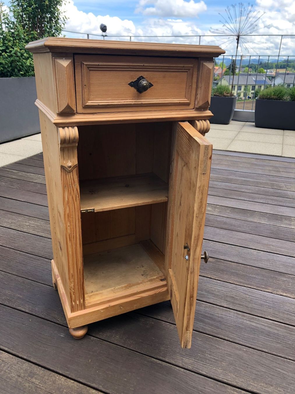 Tables de nuit: Antikes Biedermeier Nachttischli – D'occasion à Bern par Banane000 1