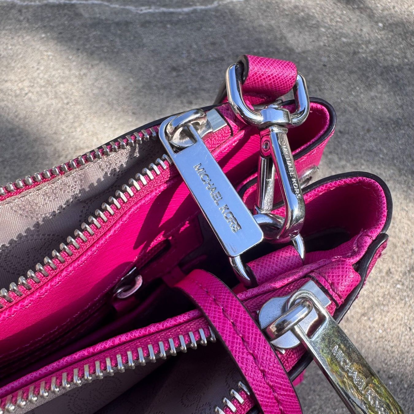 Michael Kors Sacs femmes: Michael Kors pink designer handbag – D'occasion à St. Gallen par sourced_limited 4