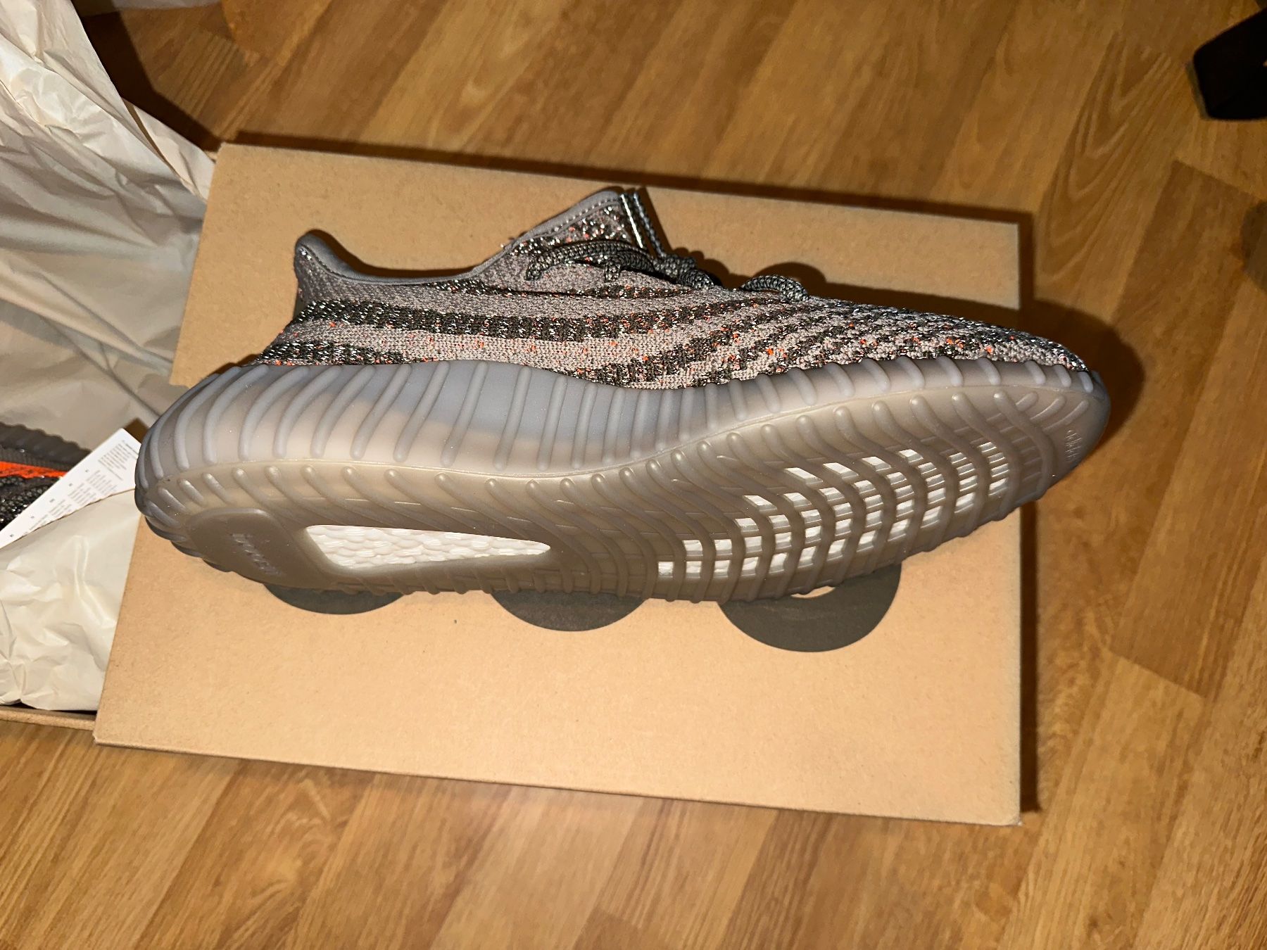 Adidas Scarpe da uomo: Yeezy boost 350 V2 Beluga – Nuovo e nell'imballaggio originale da st prex venduto da Just14 2