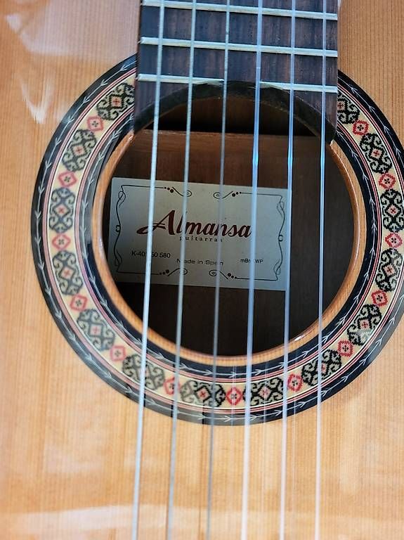 Strumenti musicali: A vendre guitare classique Almansa – Usato da Saillon venduto da sva_php7 2