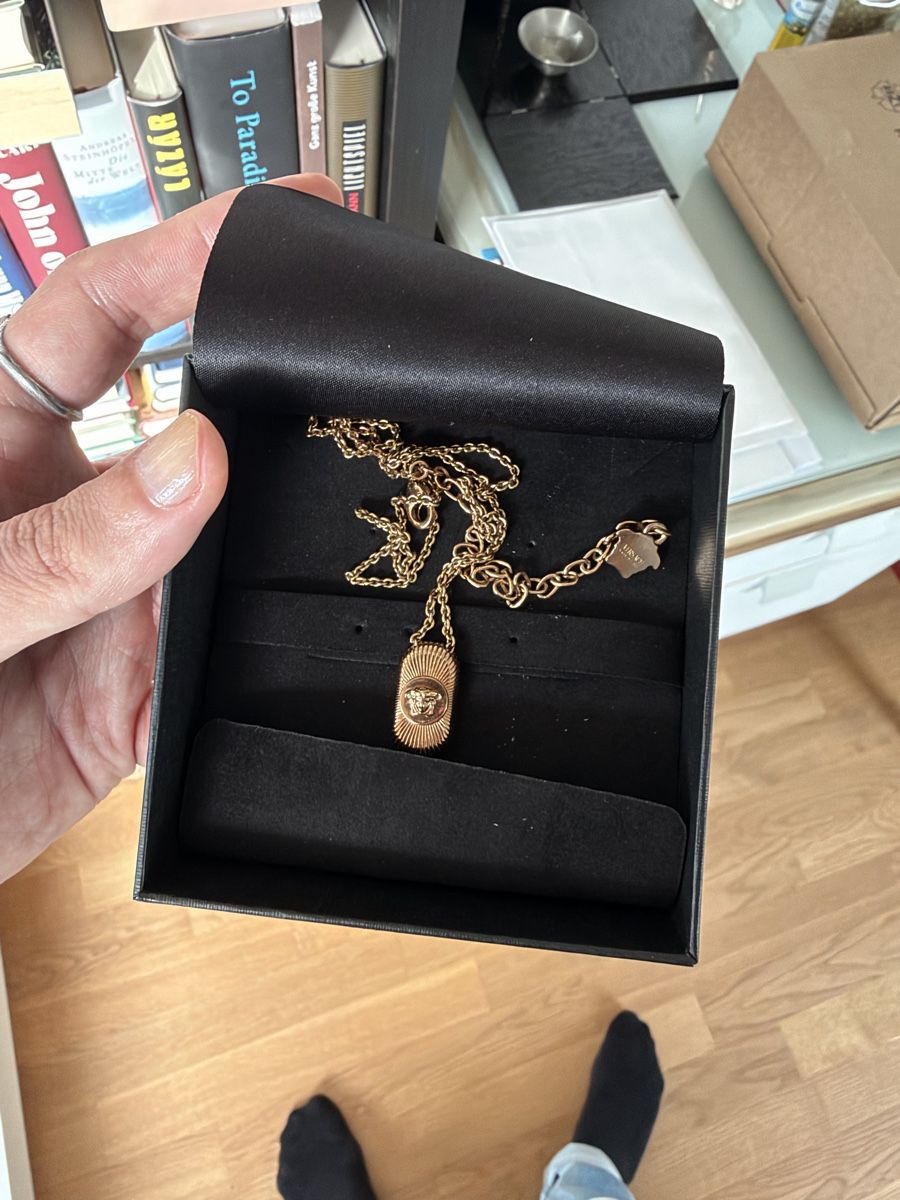 Versace Catenine: Original Versace-Kette Medusa – Nuovo (secondo la descrizione) da Knonau venduto da Danyboy30