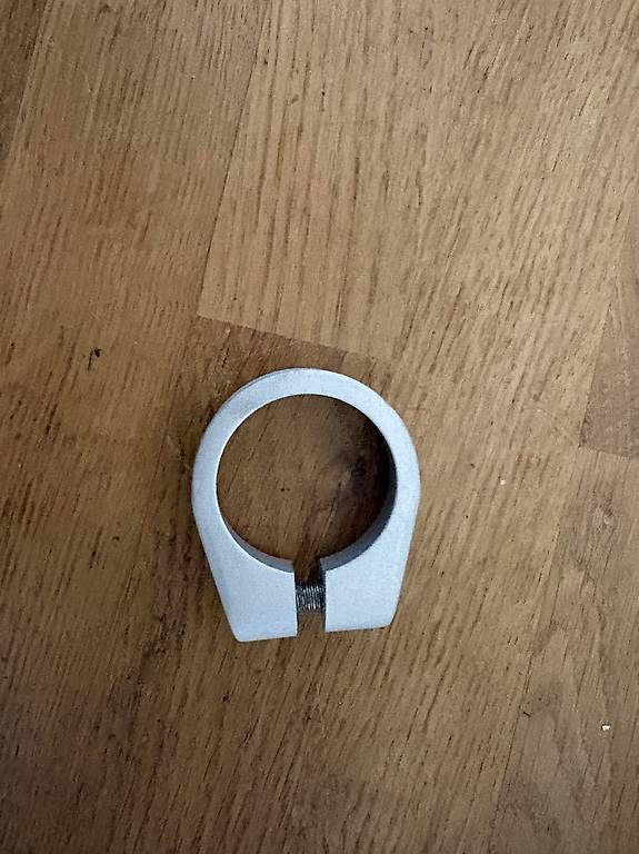 Pezzi di ricambio: Colier de serrage de tige de selle vélo – Usato da Biel/Bienne venduto da pat_kh7v 4