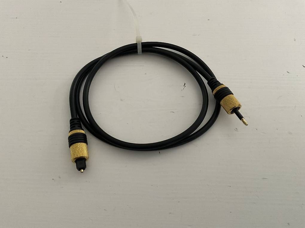 Kabel: TOSLINK to Mini-TOSLINK (3.5mm Optical) Cable – Gebraucht aus Abtwil SG von leon-77