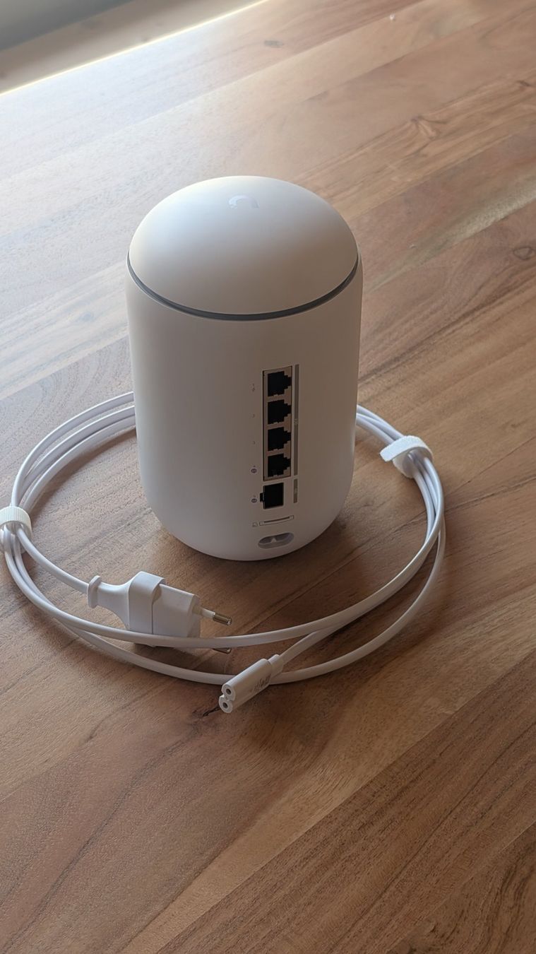 Ubiquiti Modem & Router: Ubiquiti Dream Router 7 – Usato da Oberarth venduto da joao.c.b.s. 1