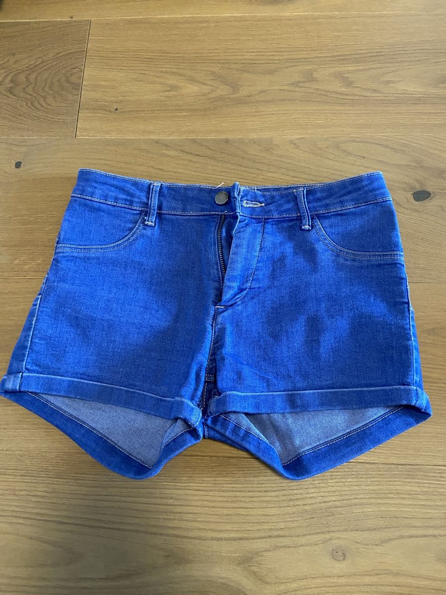 Jeans: Jeans Shorts – Usato da Ausserberg venduto da ani_7jqv