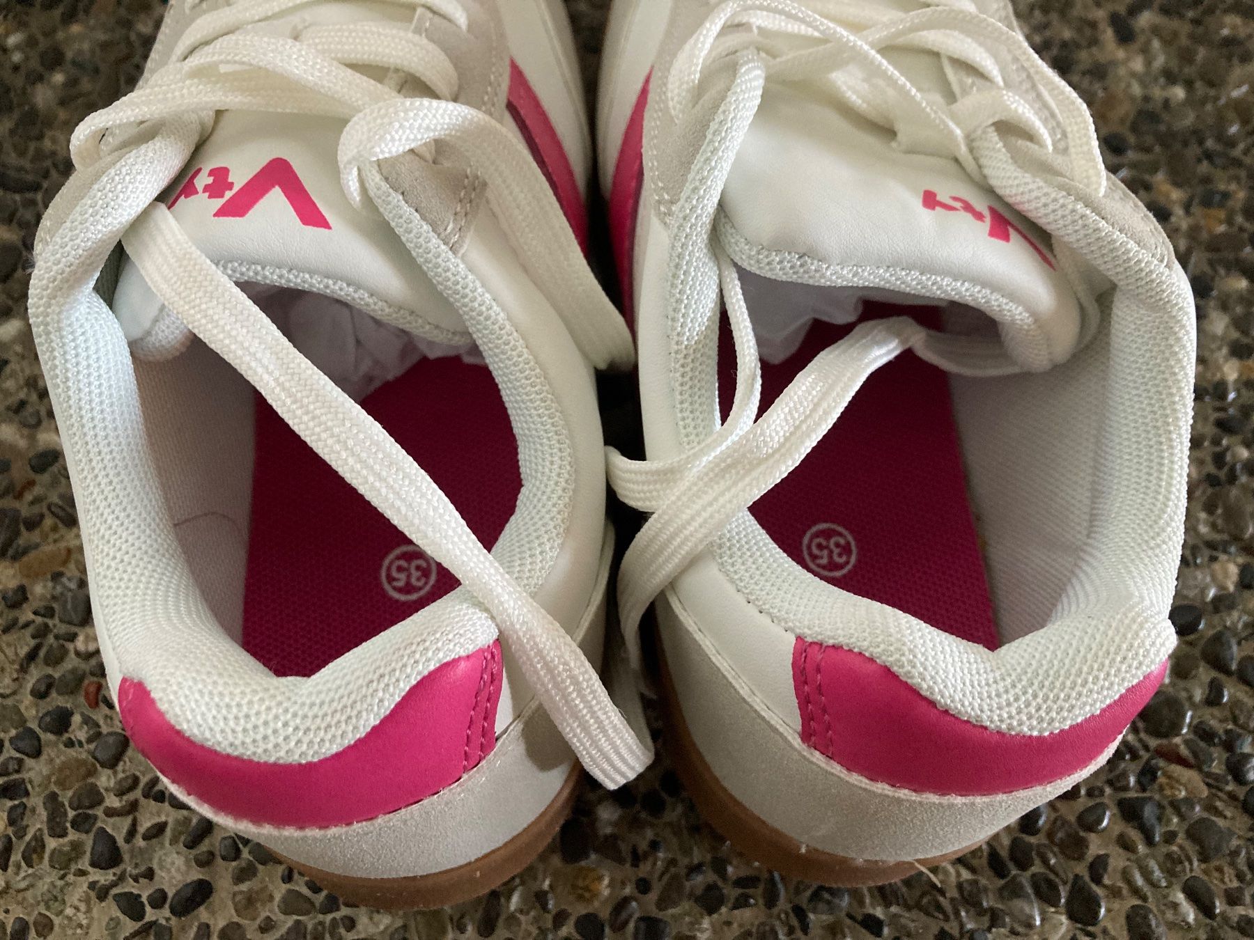Scarpe per ragazze: Neue Hallenschuhe Gr. 35 – Nuovo e nell'imballaggio originale da Aetingen venduto da Nadinsky 6